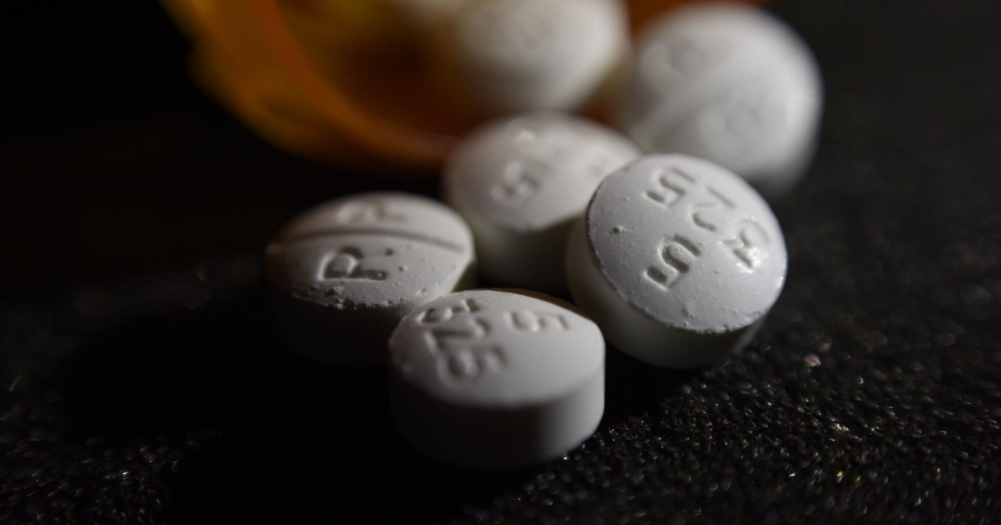 гормональные таблетки и наркотики